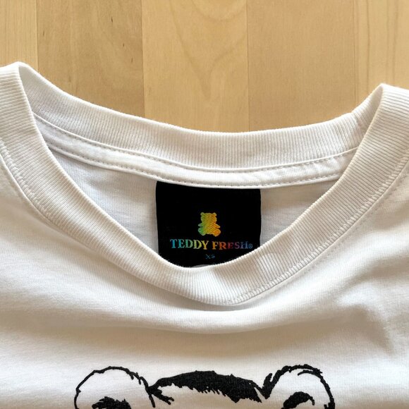 Teddy Fresh Women's Cute Teddy Bear with Bow White Tee T-Shirt Top size XS - Picture 2 of 5